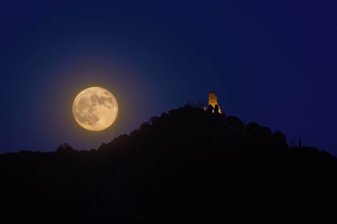  Vollmond am Drachenfels 